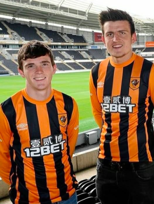 Maguire și Robertson au fost colegi la Hull City. Sursă: Facebook