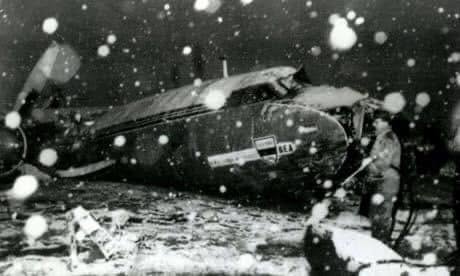 Resturile avionului după tragedia de la Munchen. Sursă foto: Facebook
