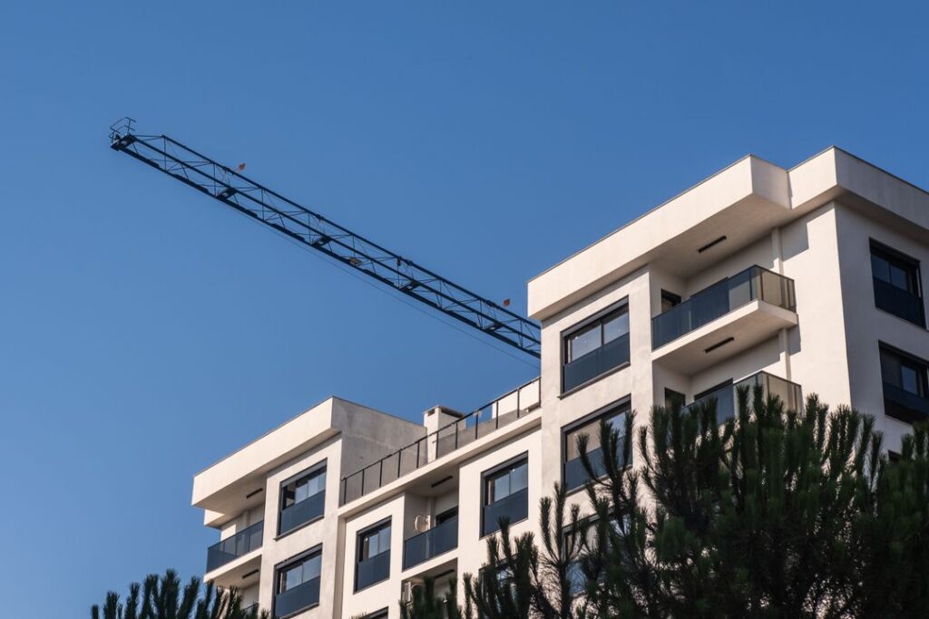 Noul Cod al amenajării teritoriului aduce schimbări majore. Ce presupune taxa locală pentru dezvoltatorii imobiliari
