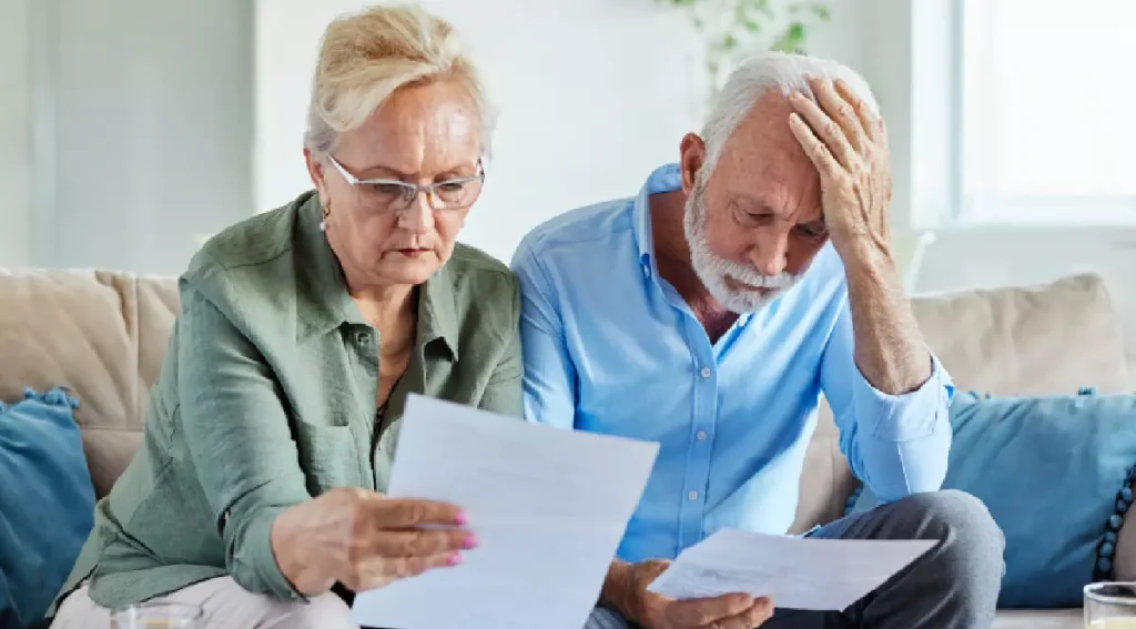 Câți pensionari sunt în România în 2026? Pensia medie a ajuns la 2.785 de lei