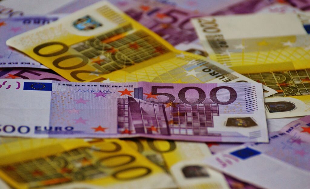 PIB-ul Uniunii Europene a ajuns la 18.800 de miliarde de euro. România contribuie cu 2%