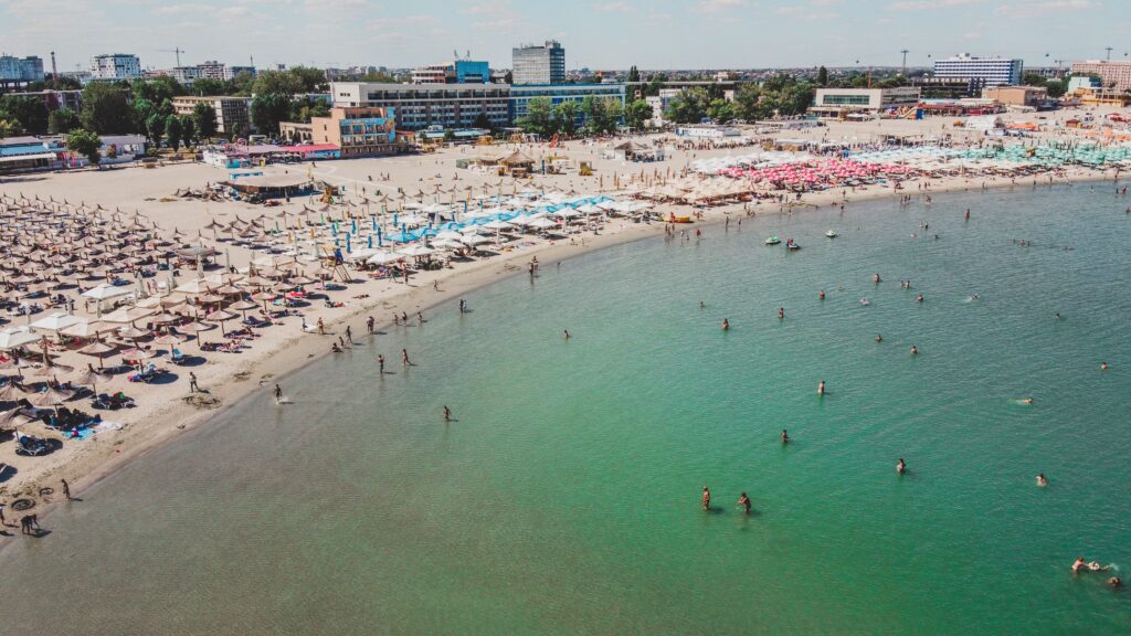 Care sunt cele cinci plaje din România care au primit „Blue Flag” în 2026? Ce înseamnă certificarea