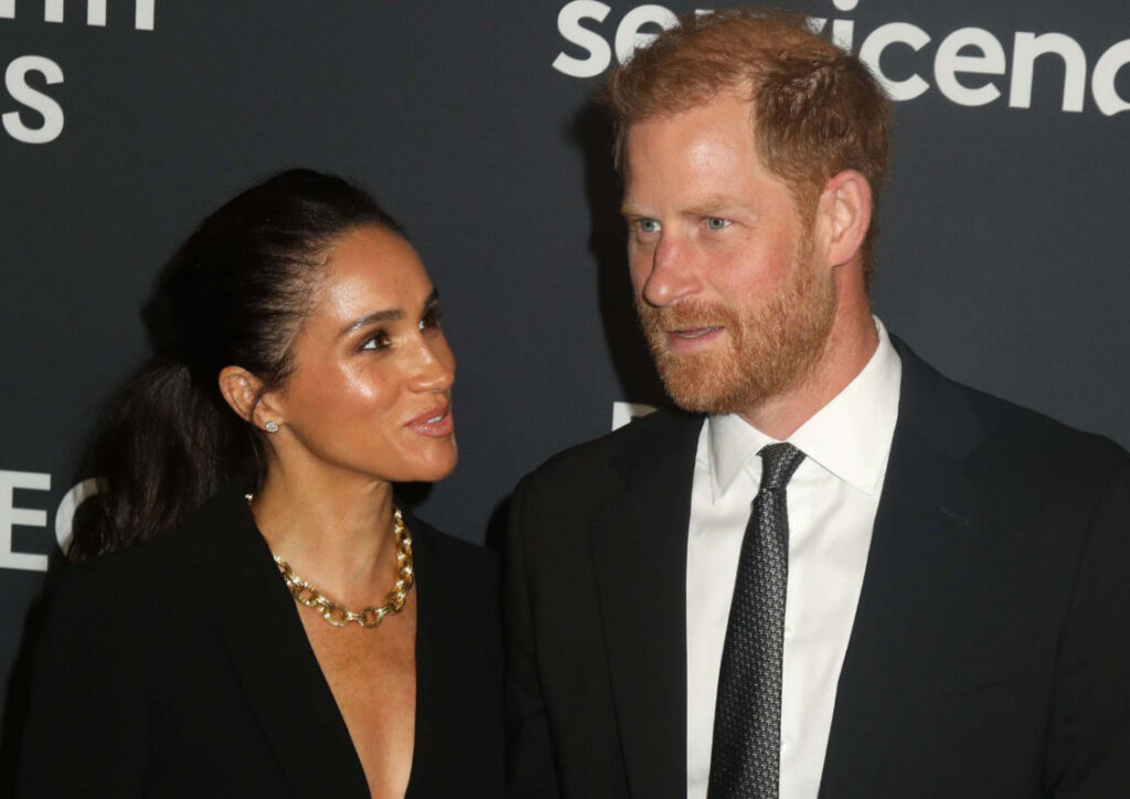 Prințul Harry revine în Marea Britanie. Întoarcerea sa pune familia regală în fața unei noi dileme