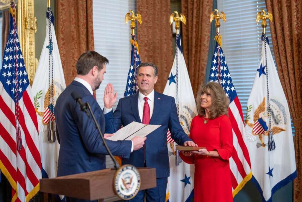 NEW YORK TIMES: Șeful CIA a prezentat o evaluare sumbră a războiului în vizita de la Moscova. John Ratcliffe l-a îndemnat pe Putin să oprească războiul ca să nu îl piardă!