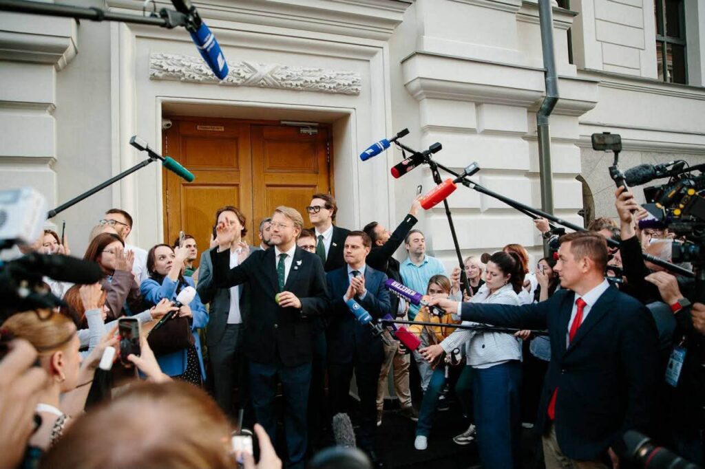 Rusia scoate din alegerile parlamentare Iabloko, singurul partid înregistrat care se opune războiului din Ucraina. Care e explicația oficială