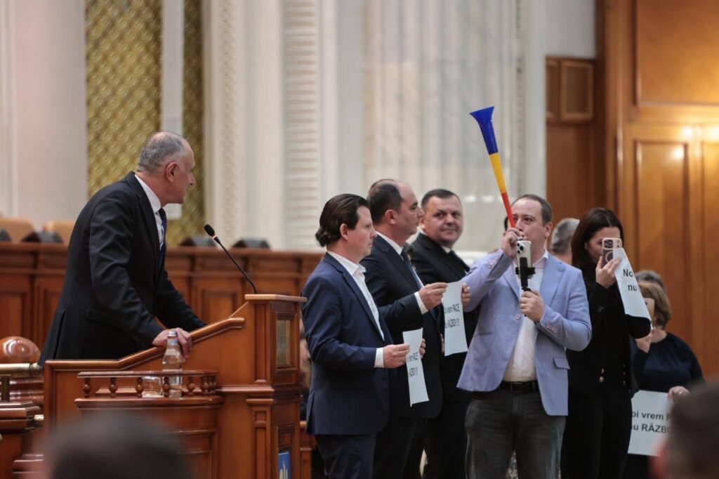 Legea integrității, episodul doi: nou scandal în Parlament. PSD readuce amendamentul pentru Fritz. AUR o vizează pe Mirabela Grădinaru. De ce ar putea pica la CCR?