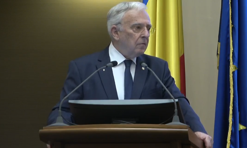 Apel ferm de la BNR. Mugur Isărescu cere reluarea negocierilor pentru un nou Guvern