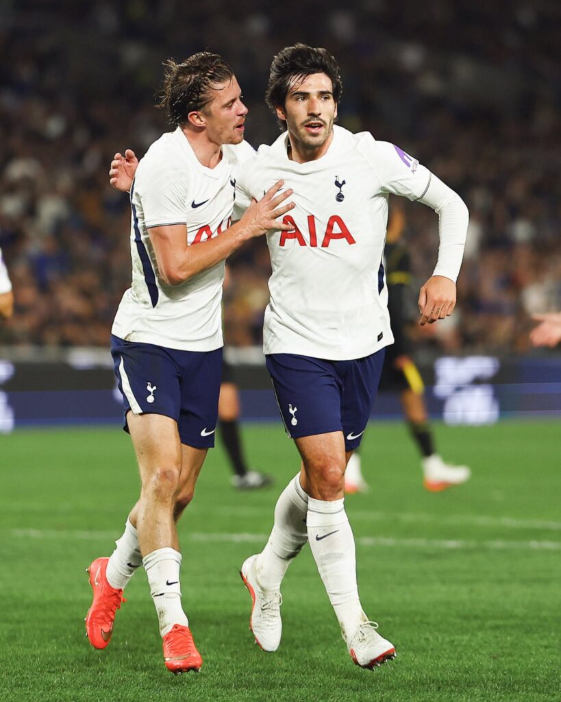Tottenham a cheltuit 108 milioane de euro pentru achiziția lui Sandro Tonali. Sursă: Facebook
