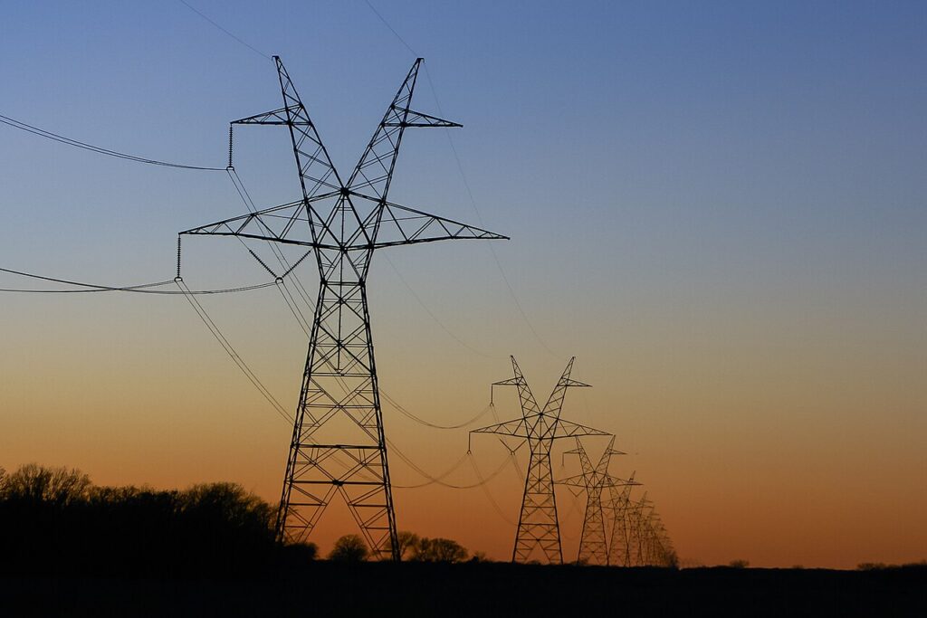 Bucureștiul pregătește măsuri pentru reducerea consumului de energie. Primăria și Ministerul Energiei discută cu marii consumatori