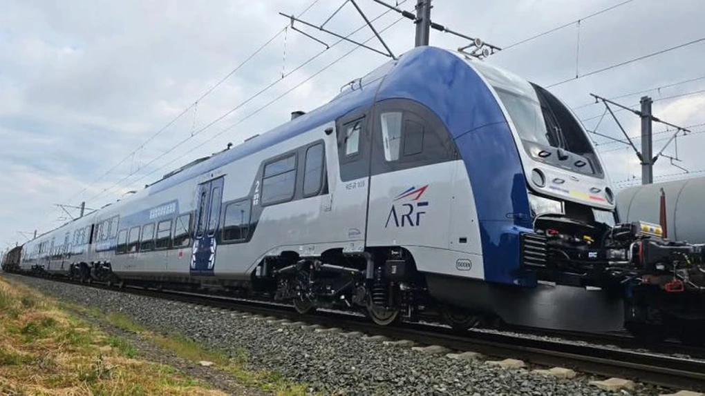 Noile trenuri electrice PESA ies în sfârșit pe șine. Prima cursă va lega Bucureștiul de Constanța