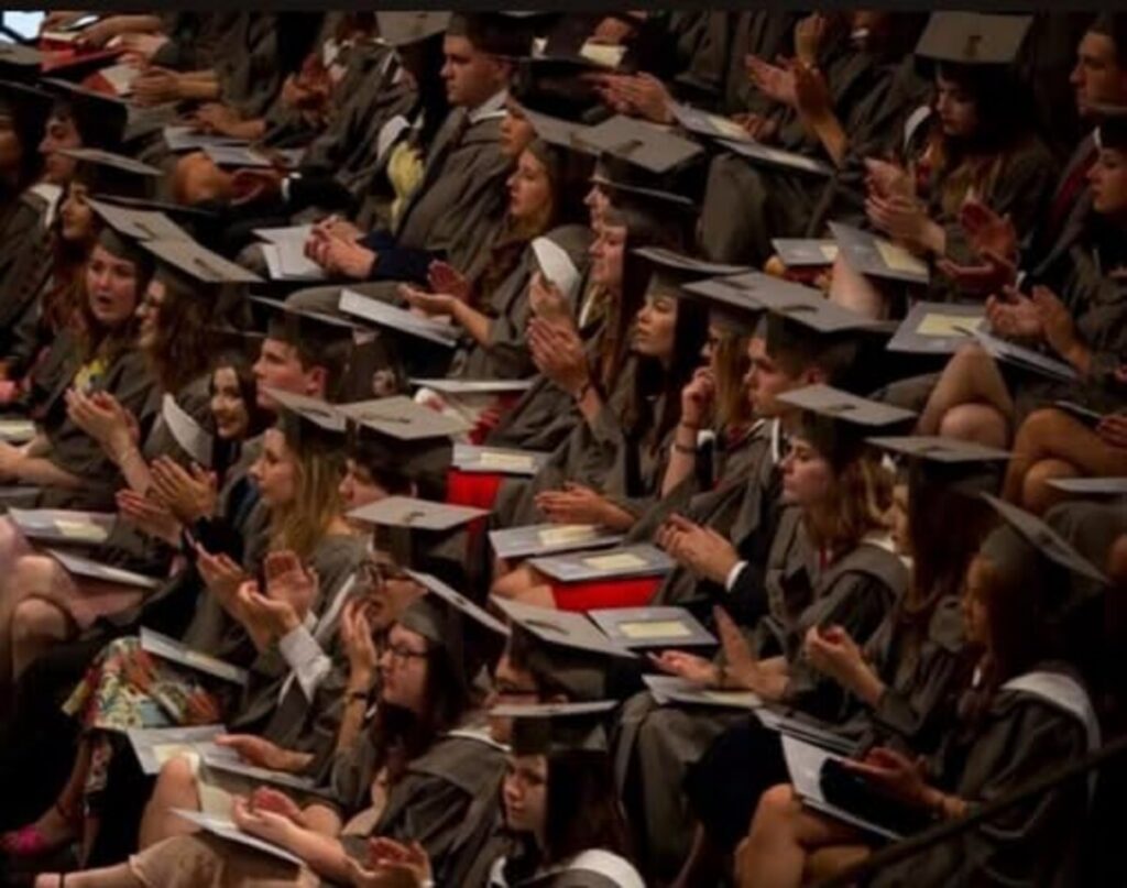 Universitățile britanice, între recorduri de admitere și o criză ascunsă. Ce arată datele din 2026