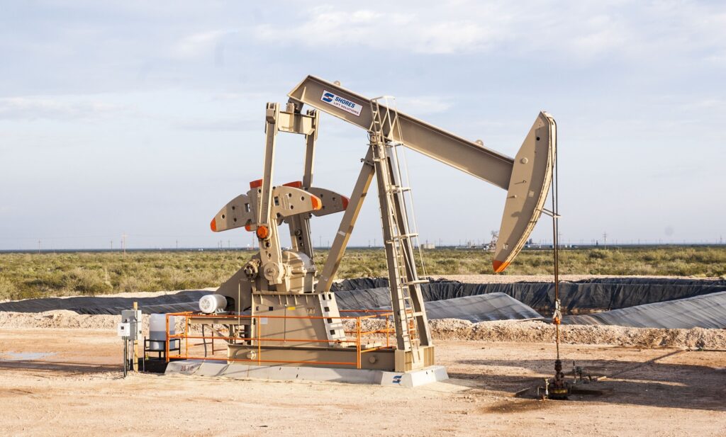 OPEC+ continuă majorarea producției de petrol. Alianța nu oprește creșterea cotelor în ciuda tensiunilor din Orientul Mijlociu