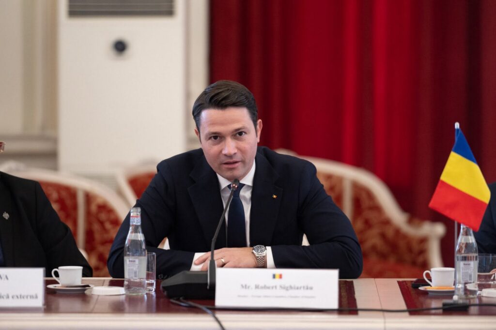 Robert Sighiartău susține intrarea AUR la guvernare și acuză apropierea partidului lui Simion de PSD
