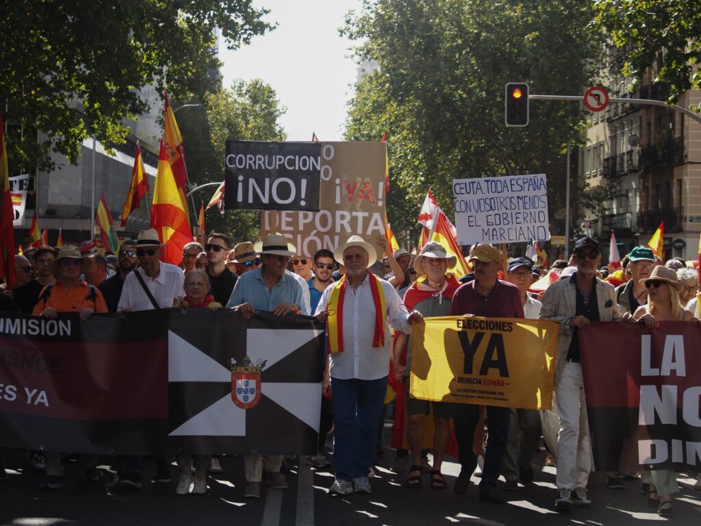 Criza din Ceuta scoate mii de oameni în stradă la Madrid