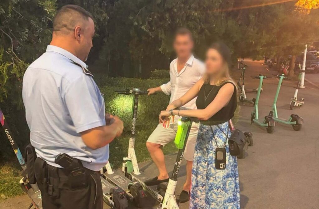 Trotinetele de închiriat devin nefuncționale în parcurile și la evenimentele din București. Reguli noi pentru utilizatorii din Capitală