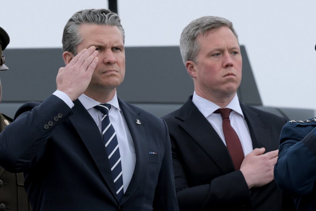Șeful Armatei SUA demisionează după luni de tensiuni cu Pete Hegseth
