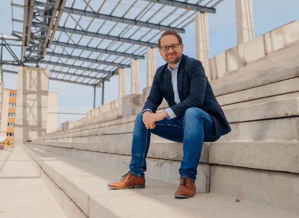Fritz cere alegeri anticipate: „A venit momentul să ne întoarcem la votul oamenilor”