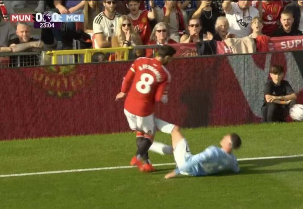 Haaland a compensat un om în minus 70 de minute și City a învins pe Old Trafford. Arsenal pune stăpânire pe Premier League și o ia pe urma invincibililor