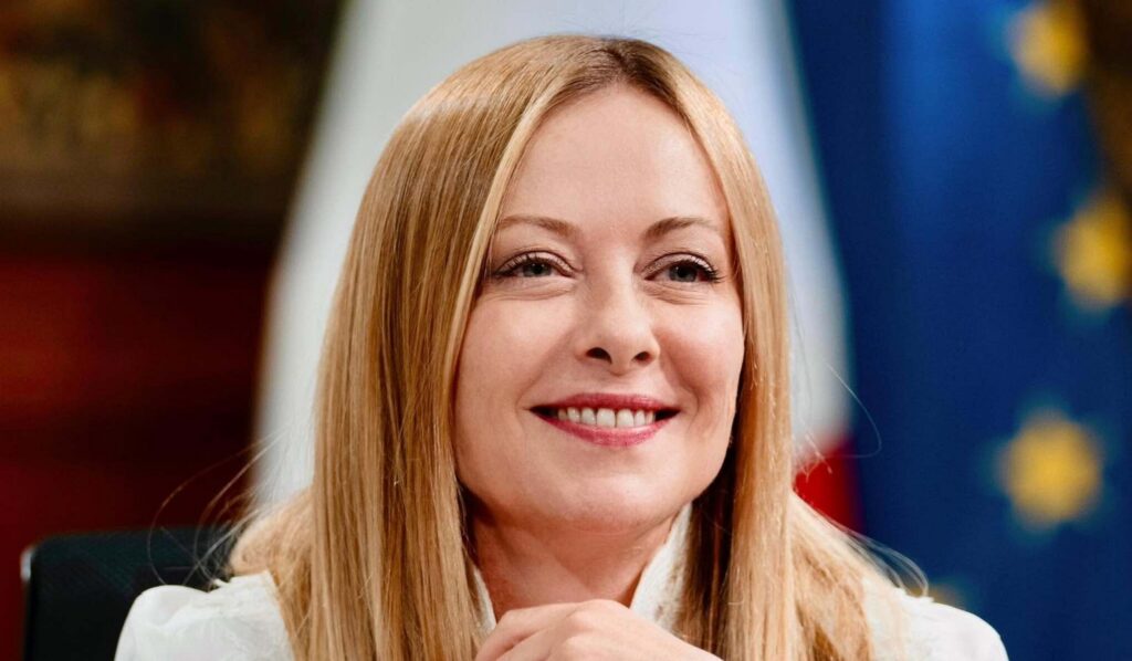 Giorgia Meloni este oficial premierul celui mai longeviv guvern postbelic din Italia. Cum și-a jucat cartea într-o politică europeană instabilă