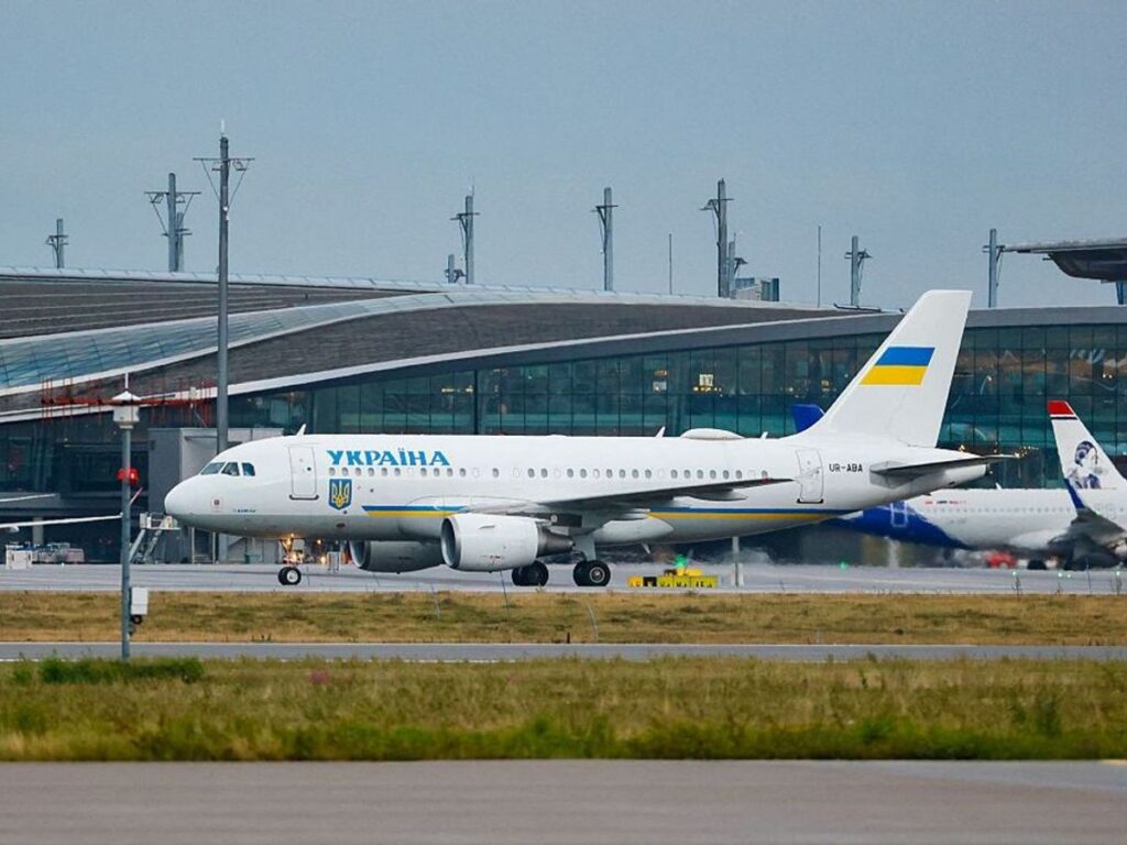 Avionul lui Zelenski, întârziat în Republica Moldova din cauza dronelor rusești. Chișinăul explică ce s-a întâmplat