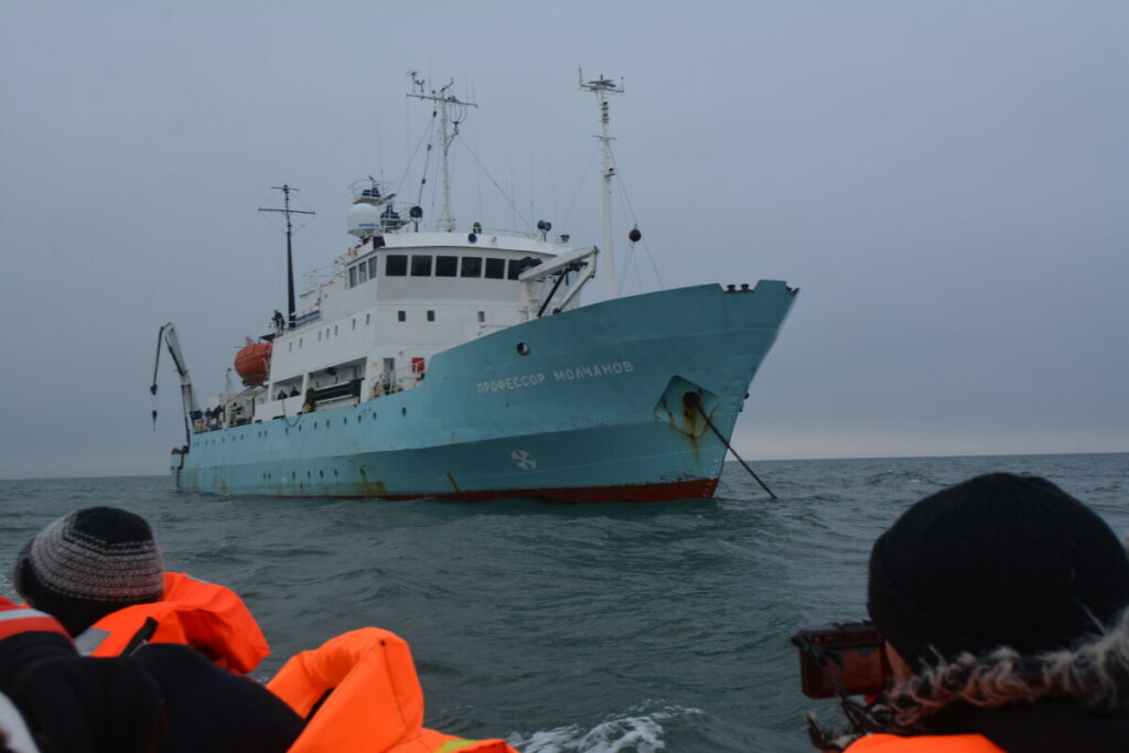 Lovitură pentru Rusia în Arctica. Norvegia sechestrează o navă pentru datoria de miliarde către Ucraina