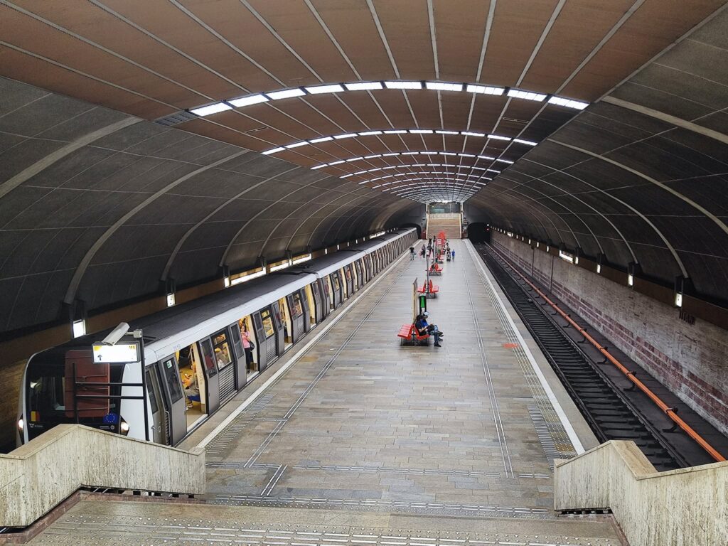 Metroul s-ar putea opri din 16 septembrie. Declarația controversată a liderului sindical despre femeile din Metrorex