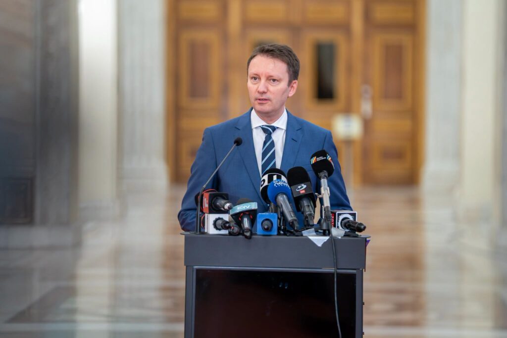 PNL a validat lista de miniștri pentru Guvernul Mureșan. Ce portofolii iau liberalii
