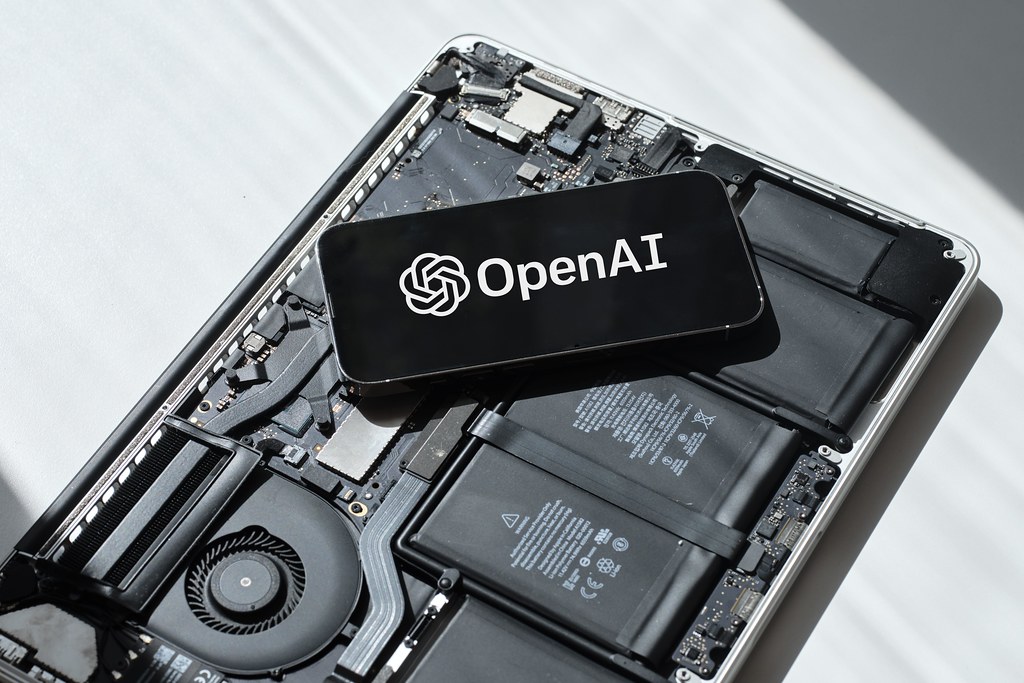 OpenAI recunoaște incidente în care agenții AI au accesat și transferat date de pe site-uri guvernamentale din SUA