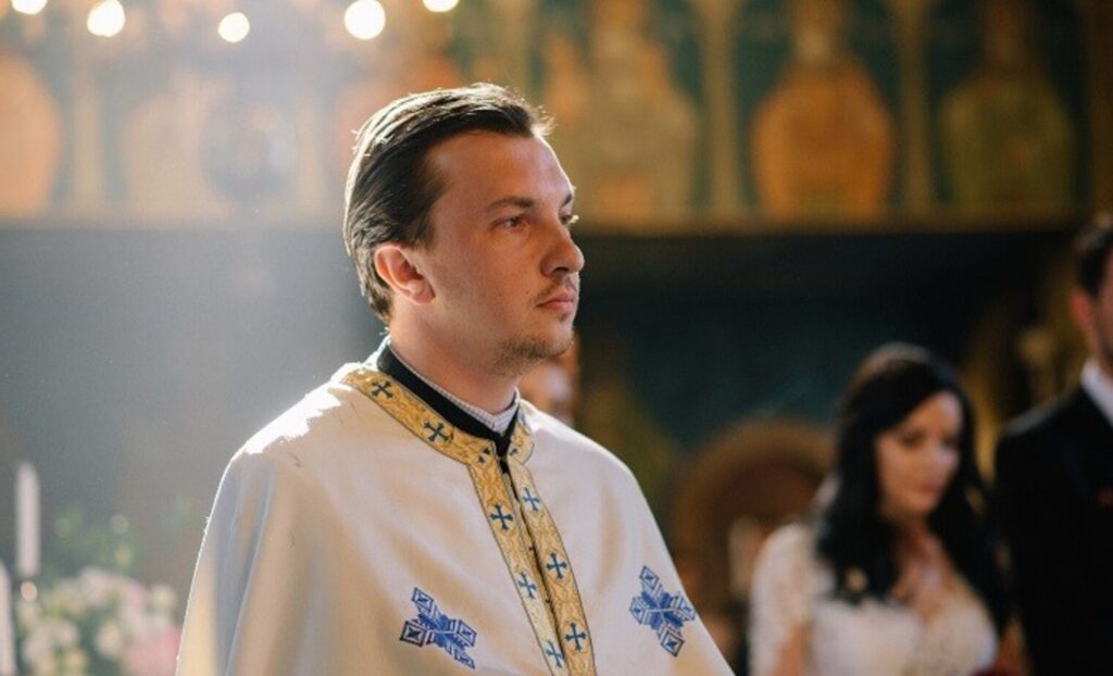Preotul Mihai Capșa, mesaj emoționant de ziua Înălțării Sfintei Cruci: „Nu suferința este mântuitoare în sine, ci iubirea care rămâne vie chiar în mijlocul suferinței”