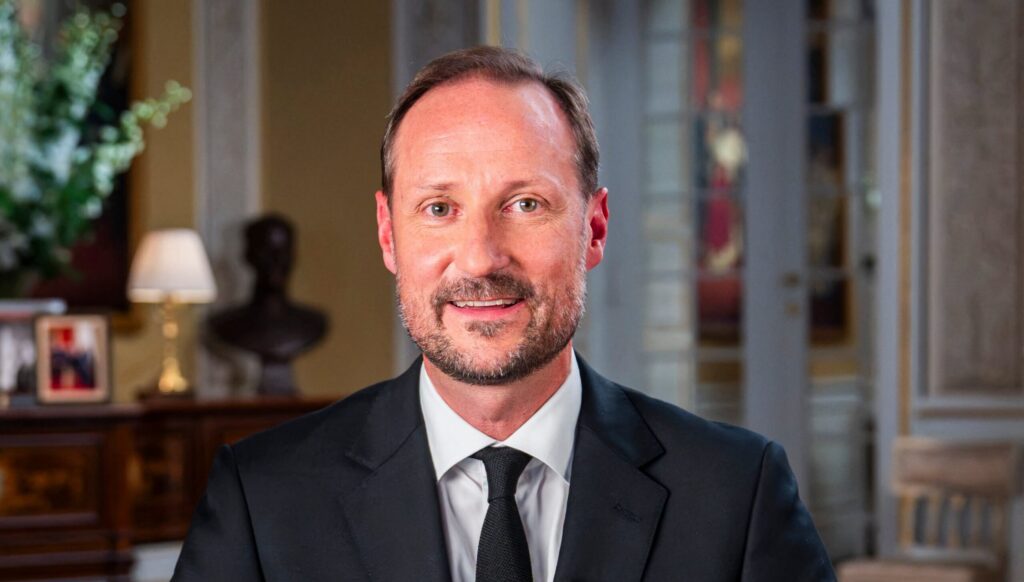 Regele Haakon al VIII-lea al Norvegiei a depus jurământul. Soția sa a lipsit de la eveniment