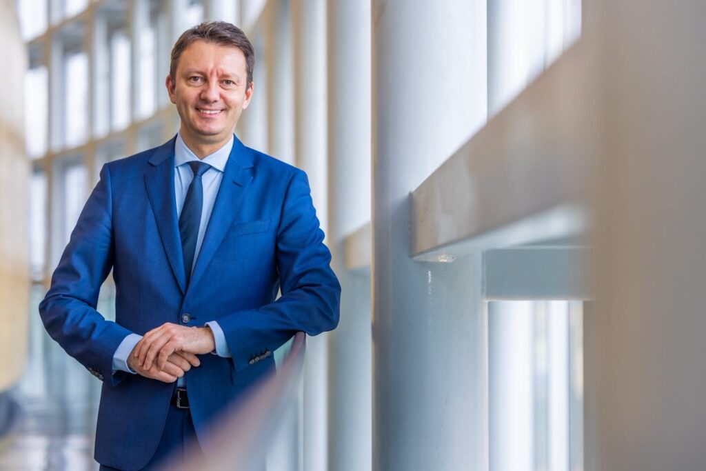 Siegfried Mureșan a prezentat programul de guvernare: fără creșteri de taxe și cu trei vicepremieri