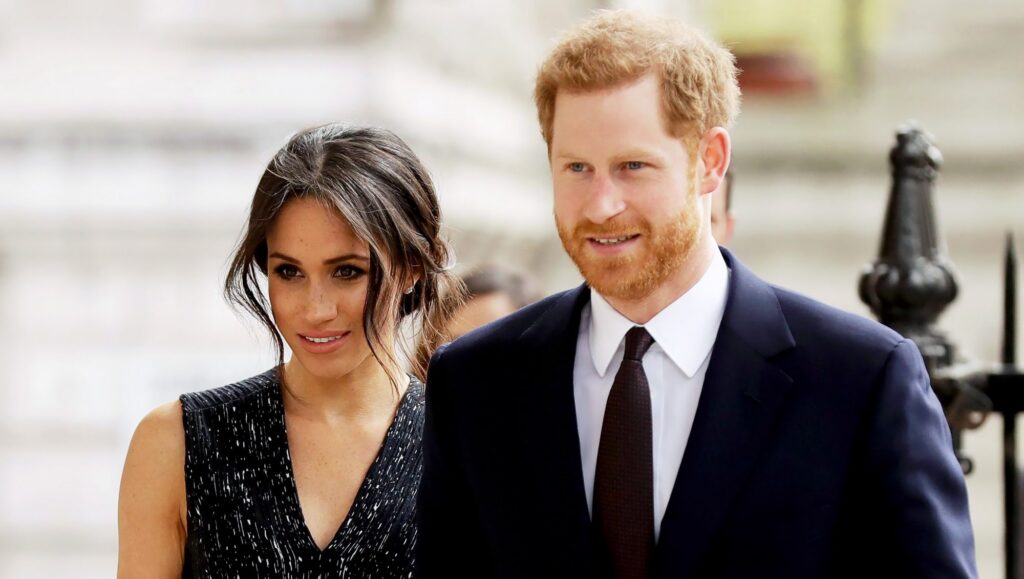 Trump spune că, dacă era rege în Marea Britanie, nu i-ar mai primi pe Harry și Meghan înapoi în familia regală
