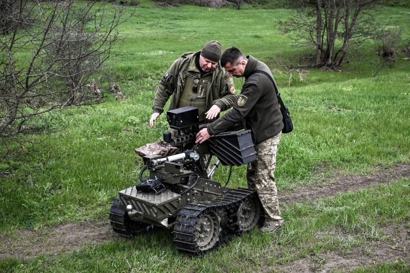 Ucraina spune că a lansat roboți de luptă în spatele liniilor rusești cu ajutorul dronelor