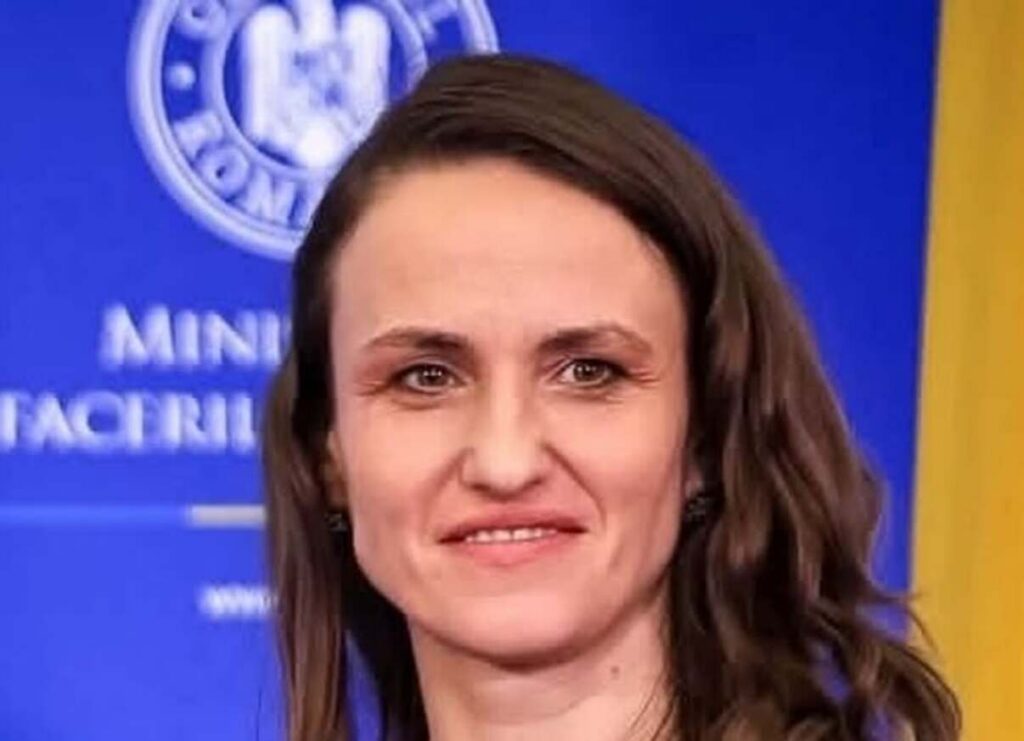 Oana Țoiu a transmis „condoleanțe familiilor celor răniți” în atacurile din Marea Neagră. Șapte marinari sunt în continuare dispăruți
