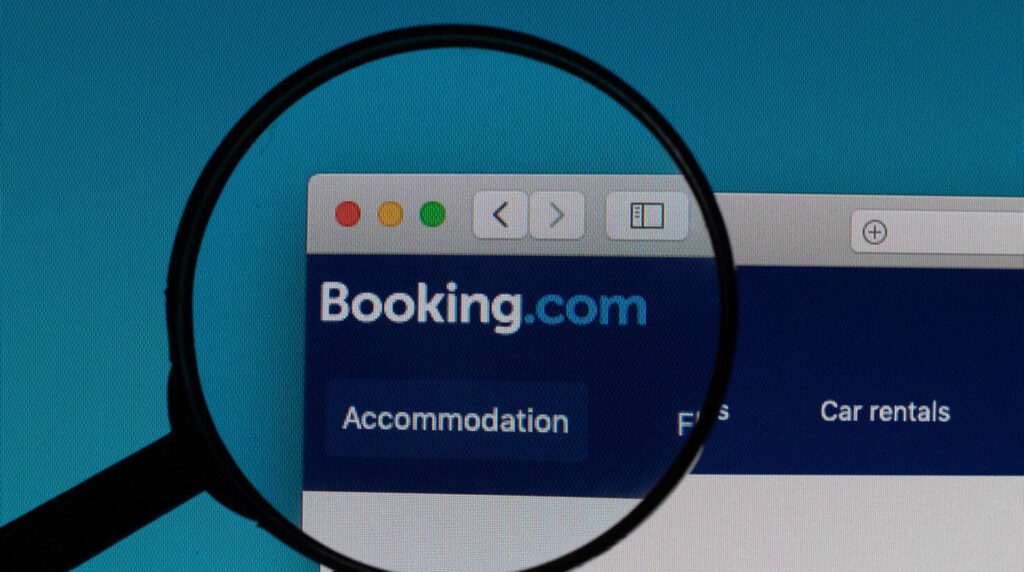 Platforma Booking.com, vizată acum de o anchetă a Comisiei Europene. Cât de sigur este site-ul pentru utilizatori