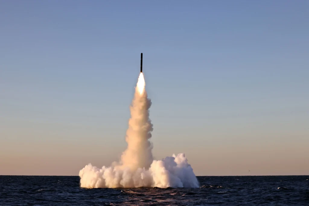 Noi teste balistice în Coreea de Nord: Două rachete de croazieră lansate de pe submarine în Marea Japoniei