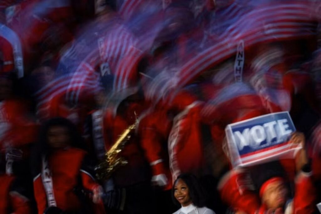The Washington Post: America politică în tranziție. De la polarizarea extremă la un electorat volatil și gata de schimbare