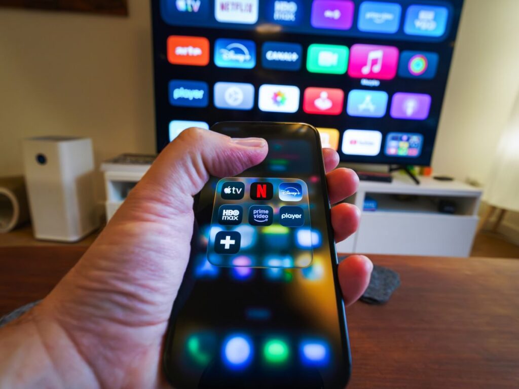 Netflix anunță disponibilizări masive. Gigantul de streaming va concedia aproape 1.000 de angajați