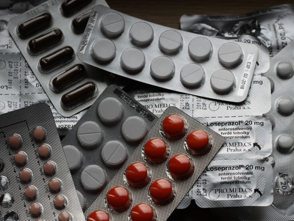 Inegalități majore în UE. Pacienții din România așteaptă peste 1.200 de zile pentru medicamente noi, față de 56 de zile în Germania