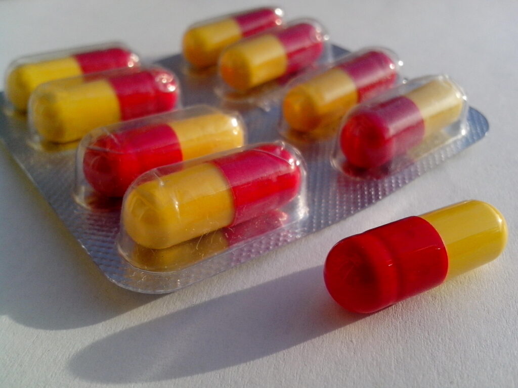 Ultima fabrică europeană de penicilină, amenințată de antibioticele ieftine din China