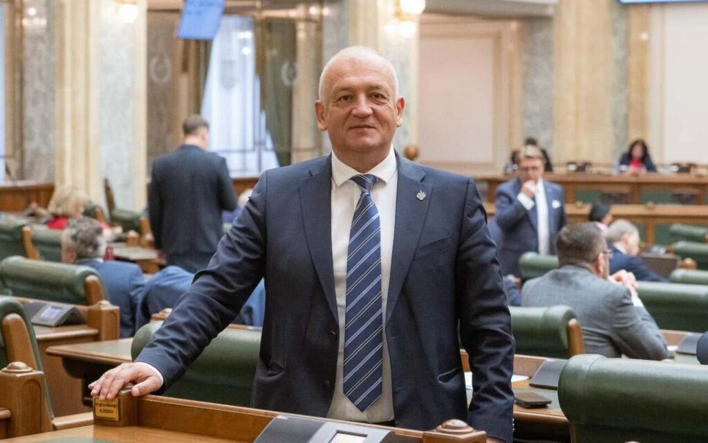 Cristian Șipoș, senator AUR, la dezbaterea „Argument pentru Energie”: „Vorbim despre probleme și soluții de ani de zile, dar astăzi suntem în fața unor cifre catastrofale”