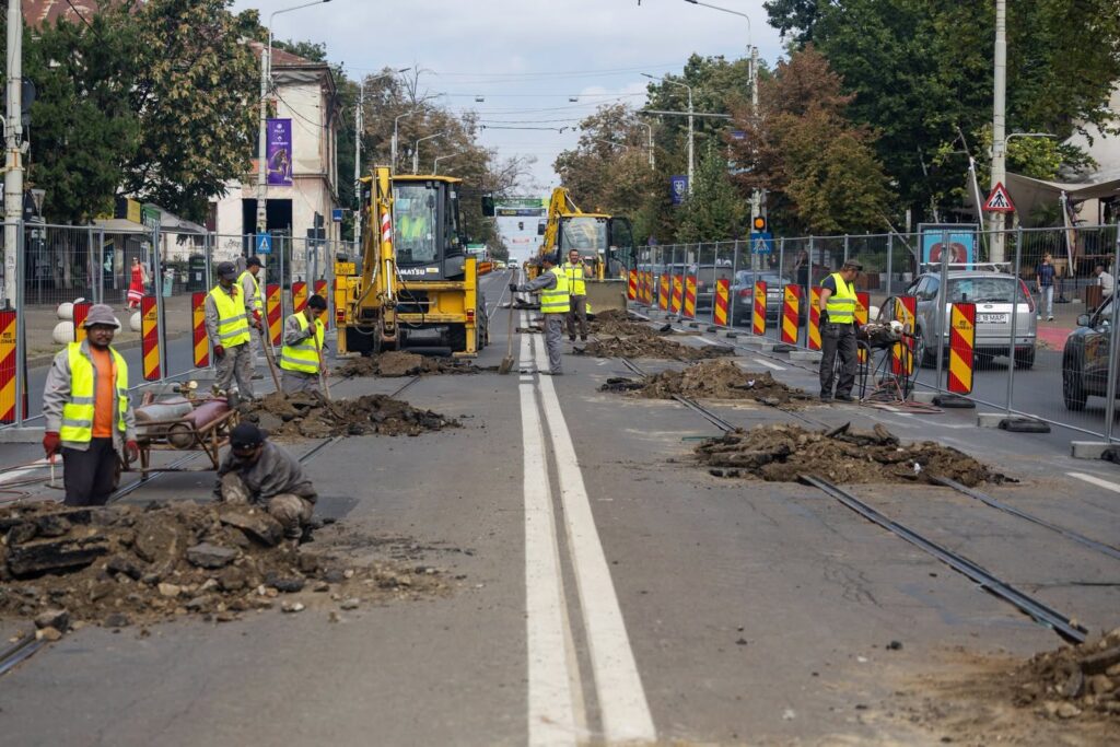 Calvar pentru șoferii din Iași: orașul intră în sezonul șantierelor exact când începe școala. Tramvaie oprite, pasaje în lucru și străzi închise